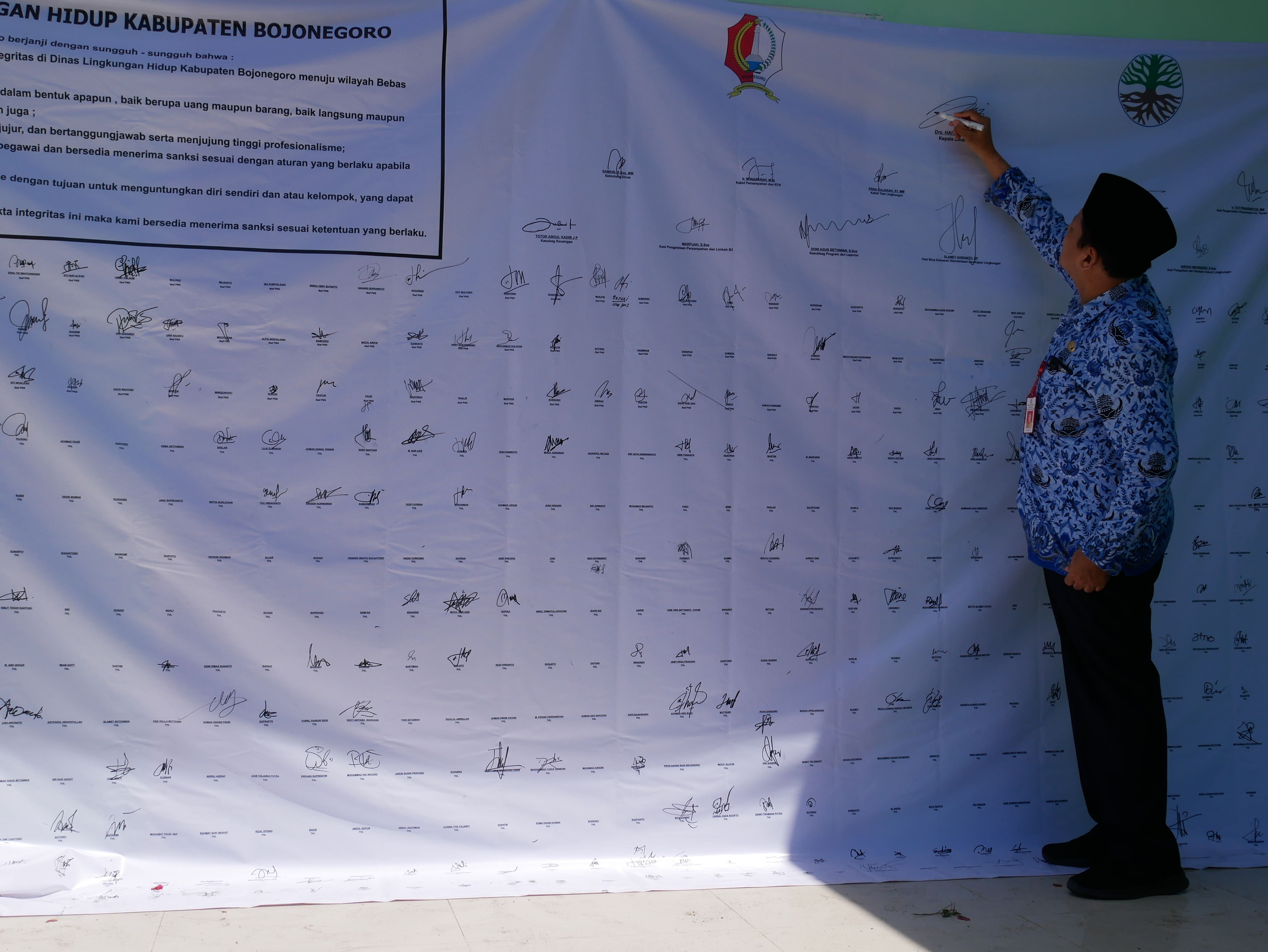 PENANDATANGAN PAKTA INTEGRITAS