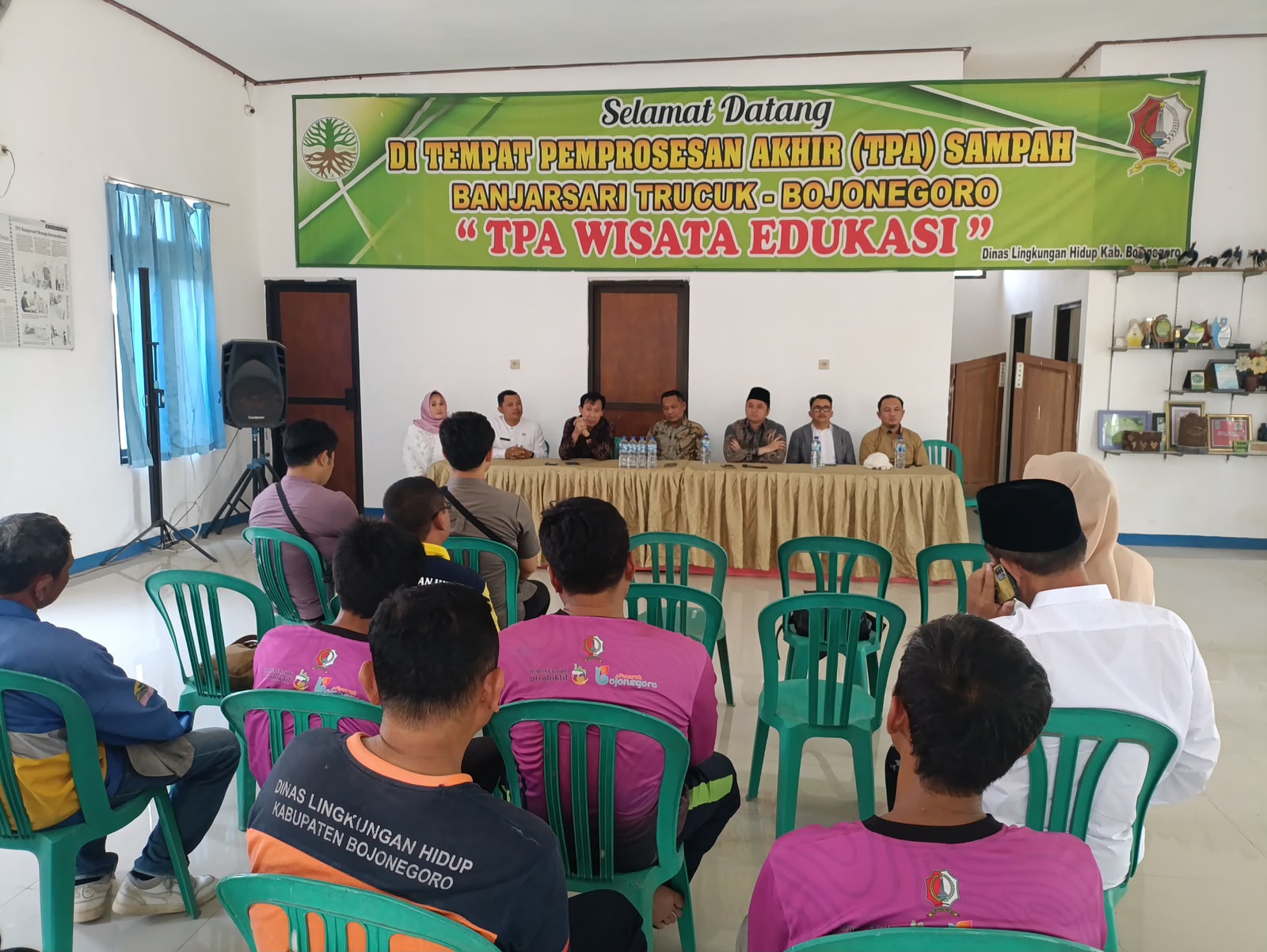Kunjungan Komisi D DPRD Bojonegoro di TPA Banjarsari